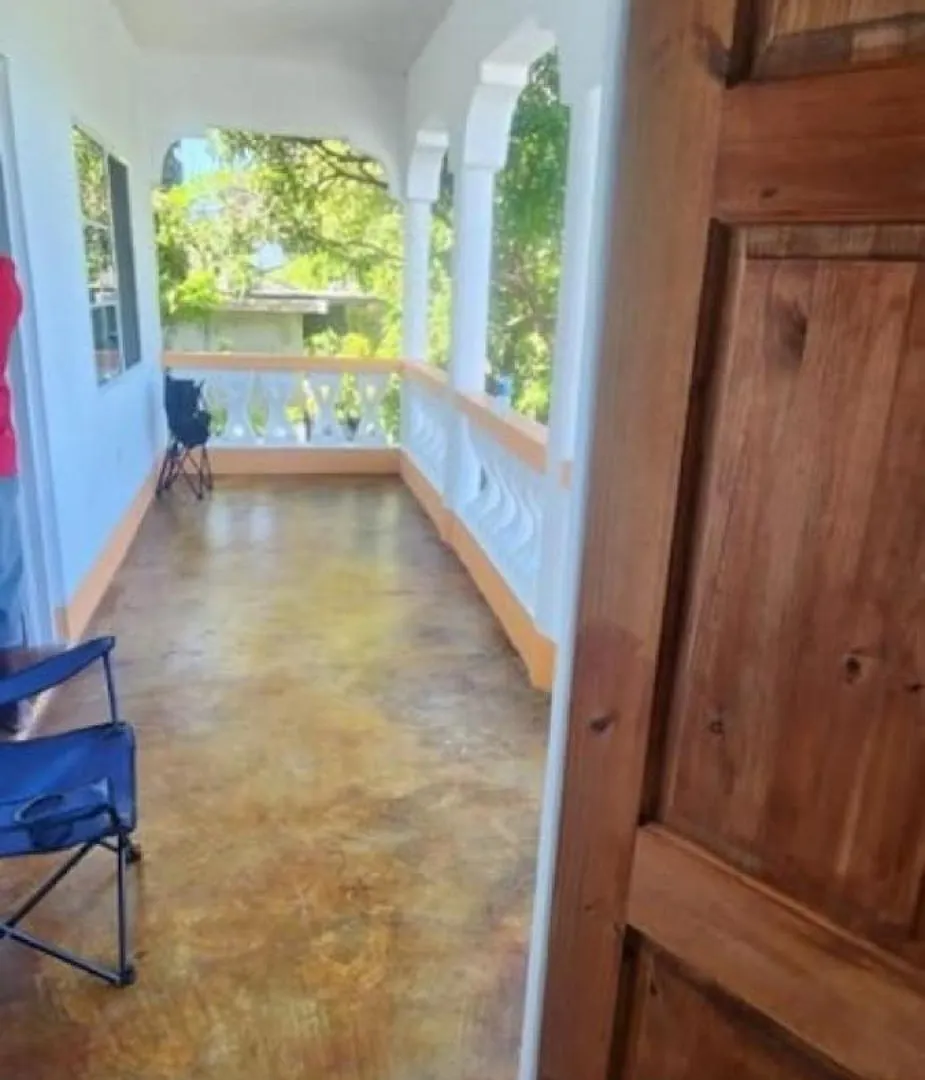 560) Large 4 Bedroom With Views Port Antonio